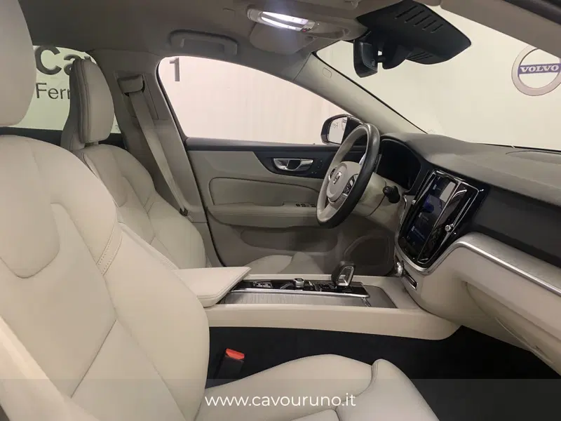Volvo V60 Cross Country usata a Ferrara (16)