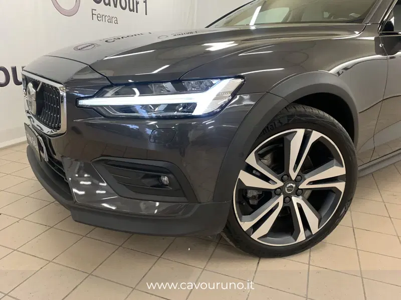 Volvo V60 Cross Country usata a Ferrara (3)