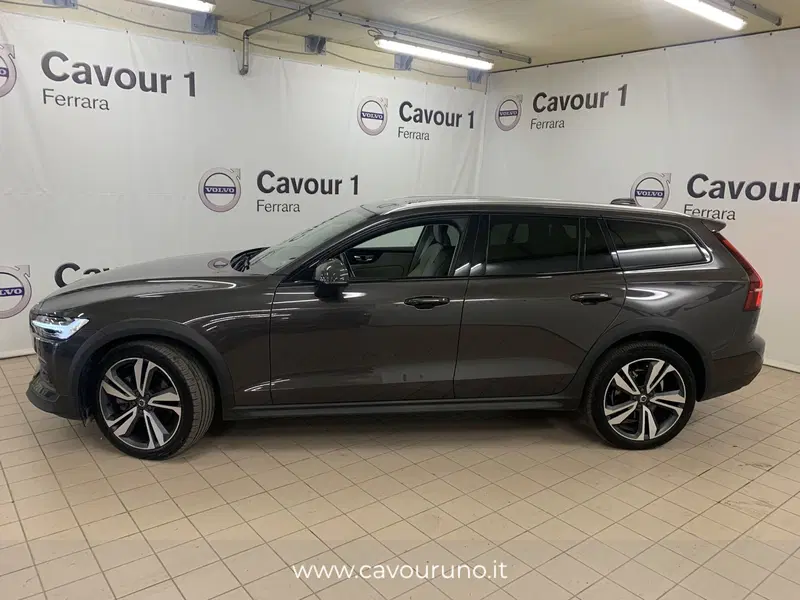 Volvo V60 Cross Country usata a Ferrara (5)