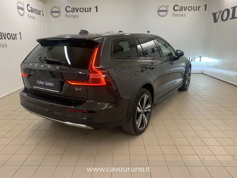 Volvo V60 Cross Country usata a Ferrara (9)