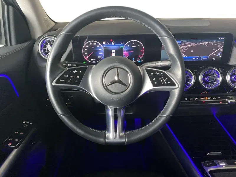 Mercedes-Benz GLA SUV usata a Bergamo (8)