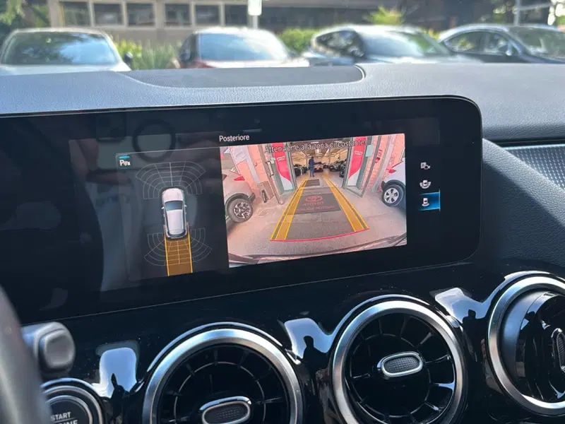 Mercedes-Benz GLA SUV usata a Bologna (13)