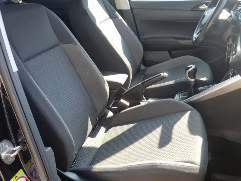 Volkswagen Taigo usata a Livorno (12)