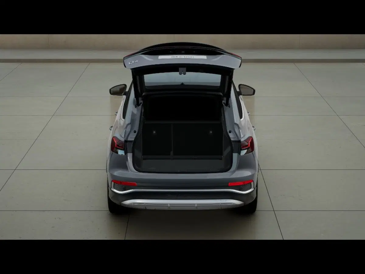 Audi Q4 Sportback nuova a Livorno (5)