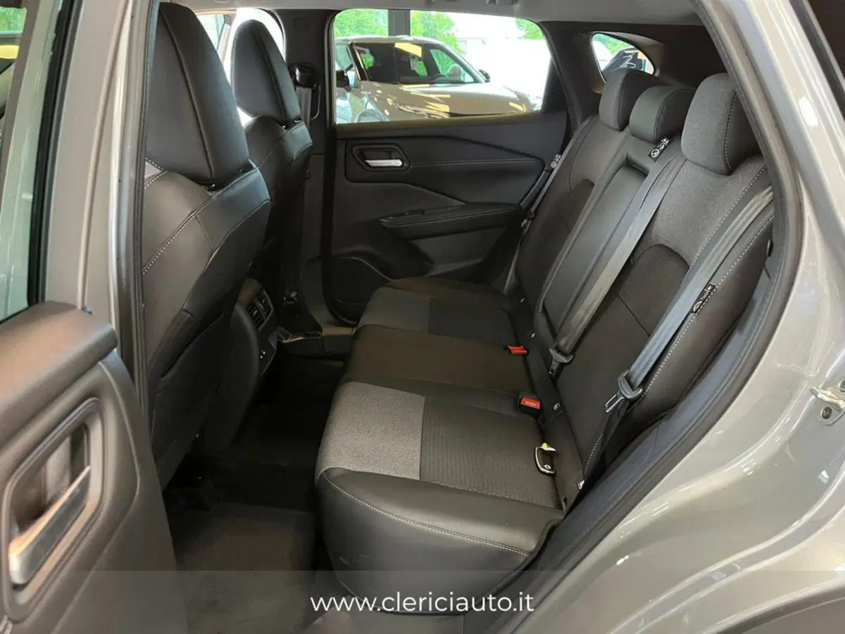 Nissan Qashqai nuova a Como (13)