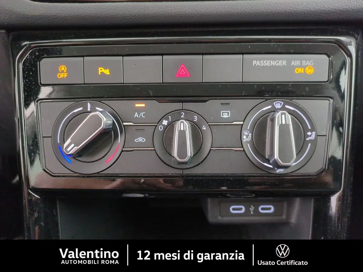 Volkswagen T-Cross usata a Roma (15)