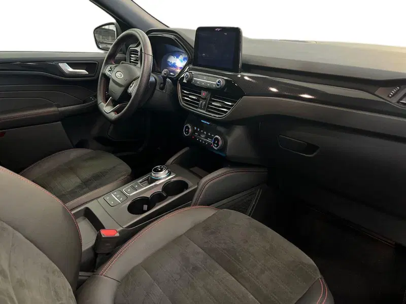 Ford Kuga usata a Bari (9)