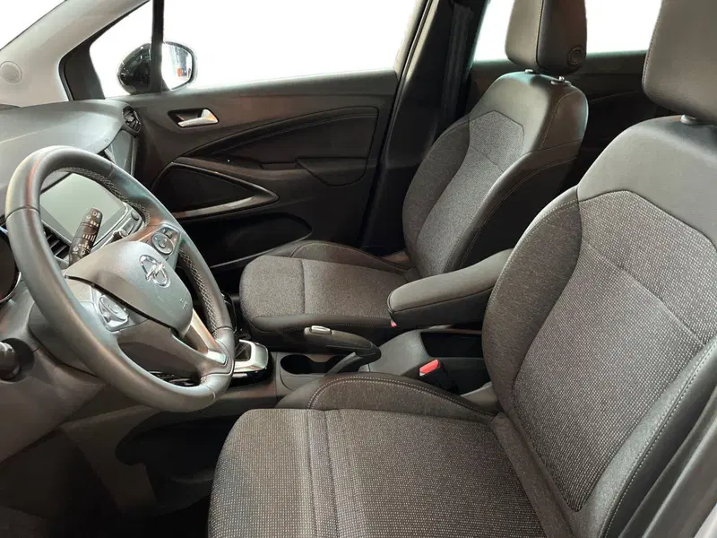 Opel Crossland usata a Bari (7)