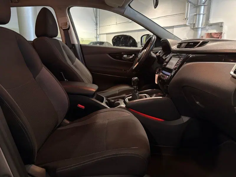 Nissan Qashqai usata a Macerata (14)
