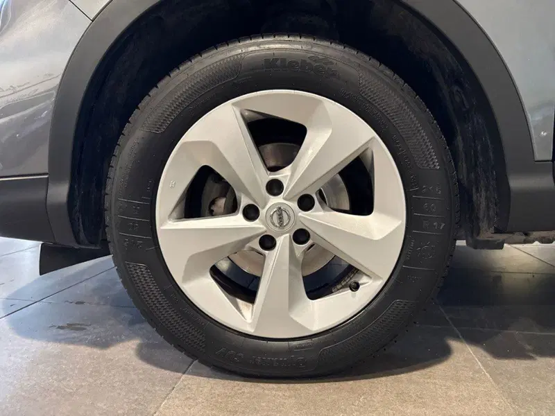 Nissan Qashqai usata a Macerata (8)