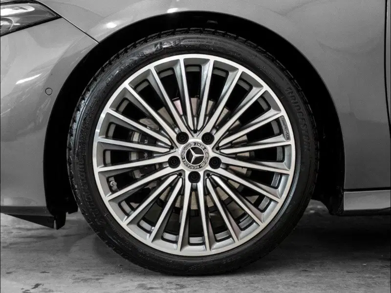 Mercedes-Benz Classe A Sedan nuova a Macerata (12)