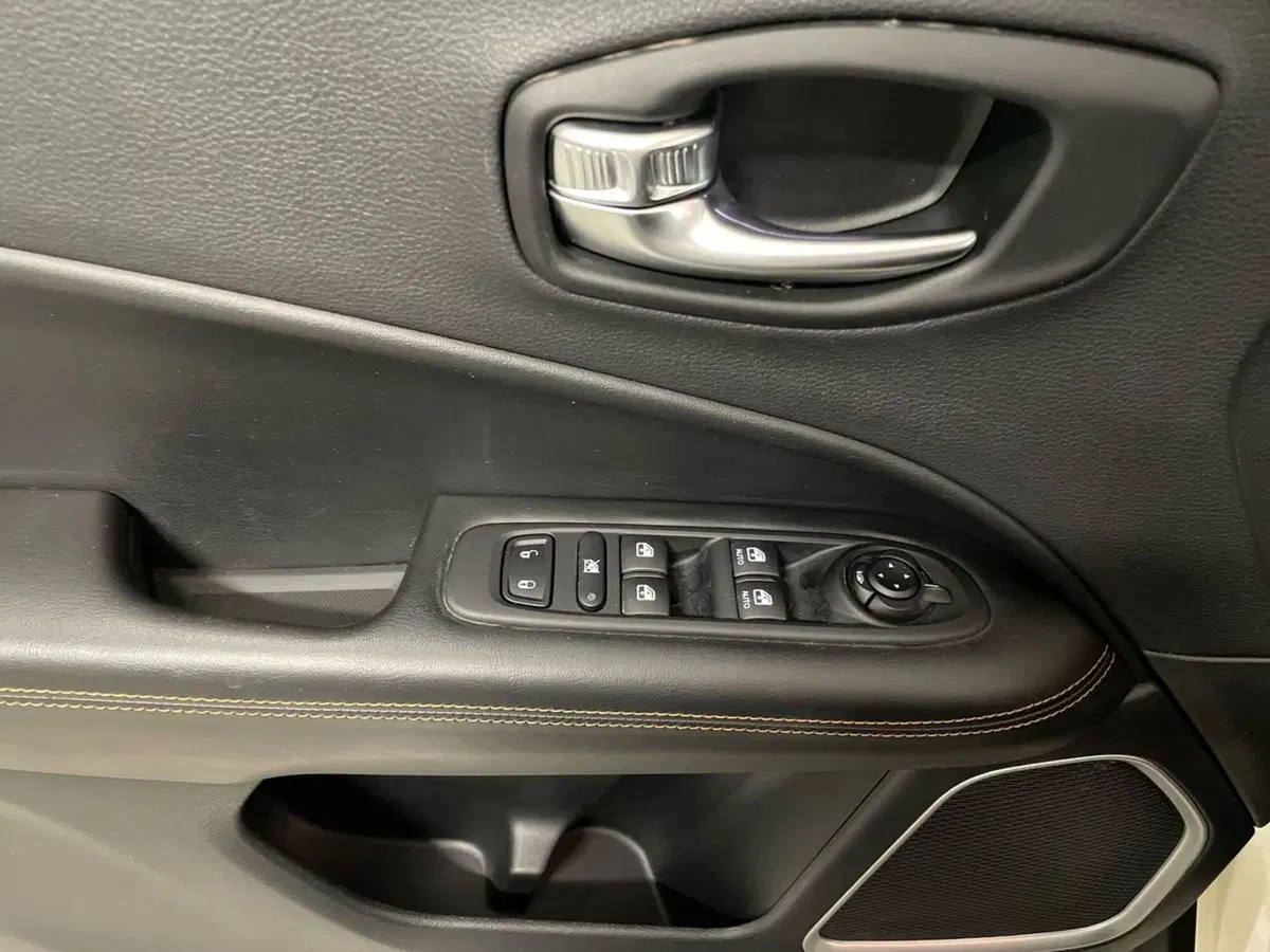 Jeep Compass usata a Ancona (17)