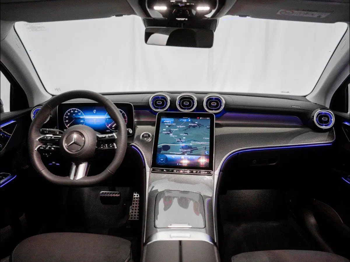 Mercedes-Benz GLC SUV nuova a Macerata (15)