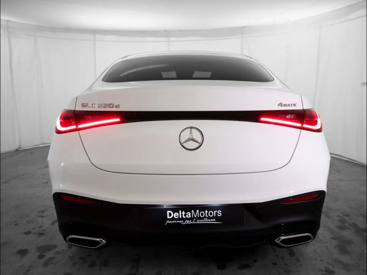 Mercedes-Benz GLC SUV nuova a Macerata (3)