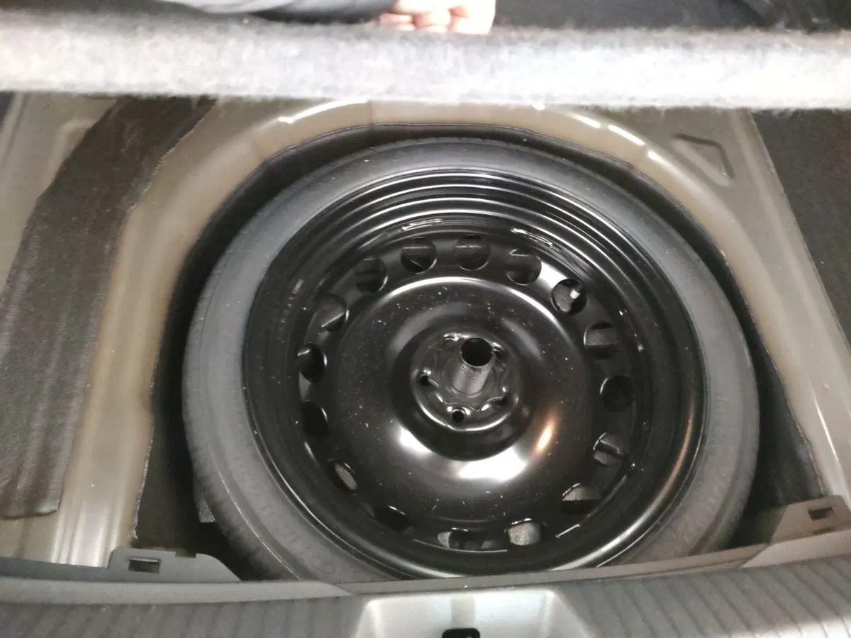 Volkswagen Taigo usata a Napoli (15)