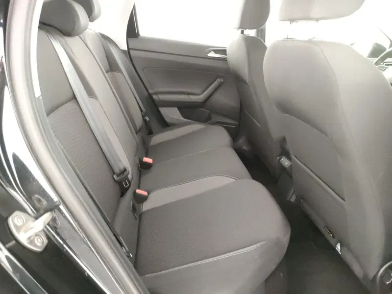 Volkswagen Taigo usata a Napoli (7)
