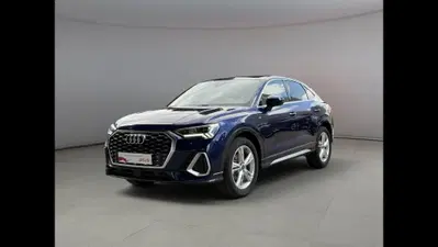Audi Q3 Sportback 35 2.0 tdi S line edition s-tronic del 2025 usata a Palermo