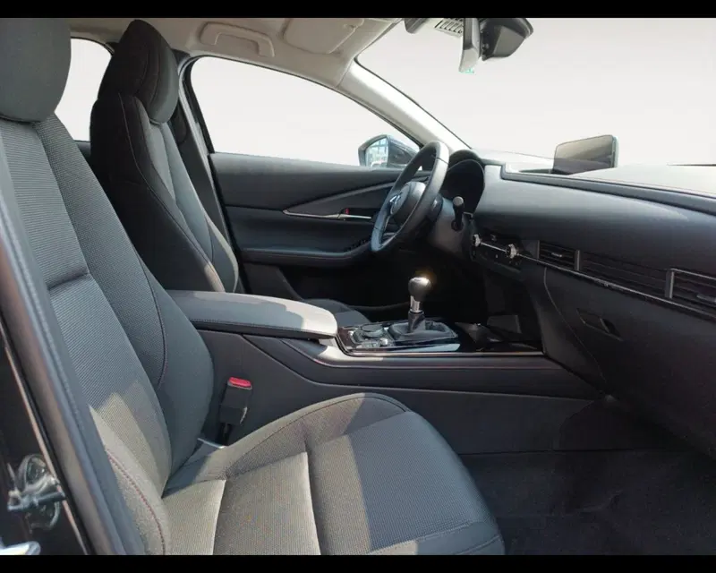 Mazda CX-30 nuova a Ravenna (15)