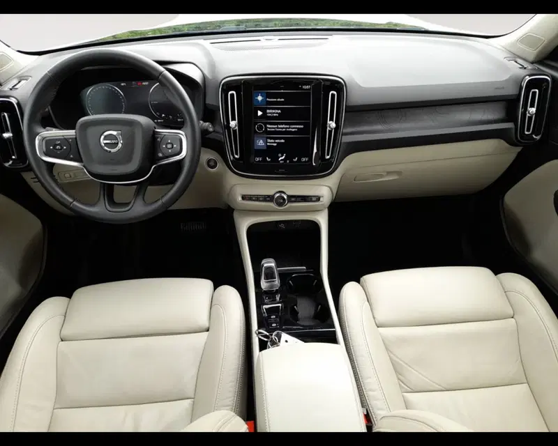 Volvo XC40 usata a Ravenna (10)