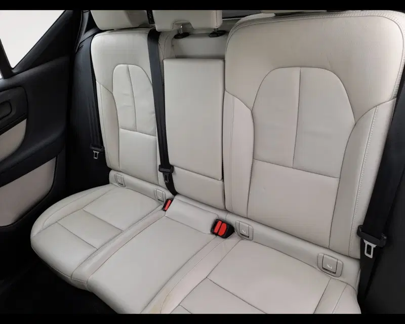 Volvo XC40 usata a Ravenna (13)