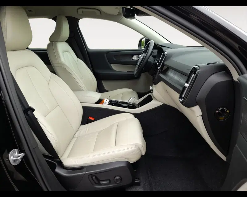 Volvo XC40 usata a Ravenna (15)