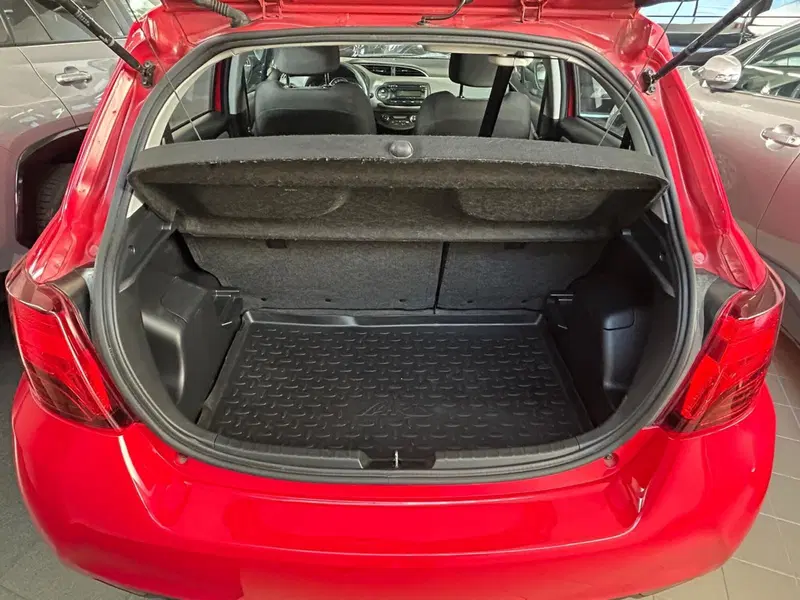 Toyota Yaris usata a Bergamo (11)