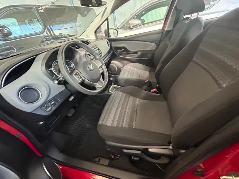 Toyota Yaris usata a Bergamo (12)