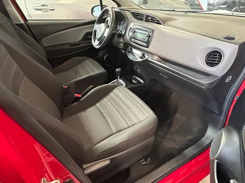 Toyota Yaris usata a Bergamo (7)