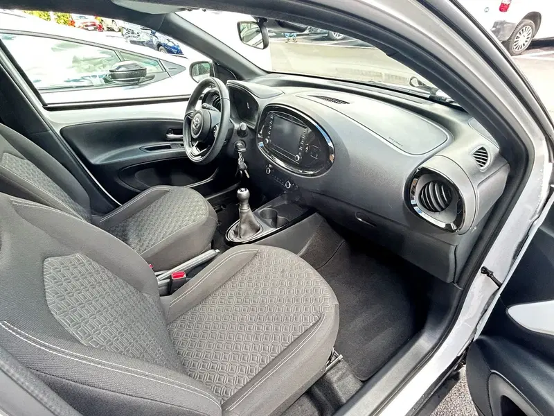 Toyota Aygo X usata a Bergamo (8)