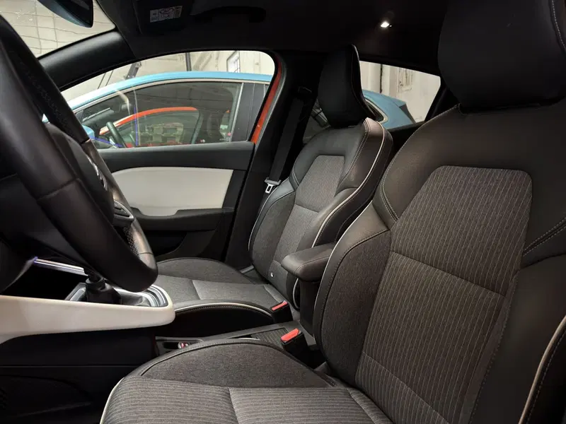 Renault Clio usata a Milano (15)