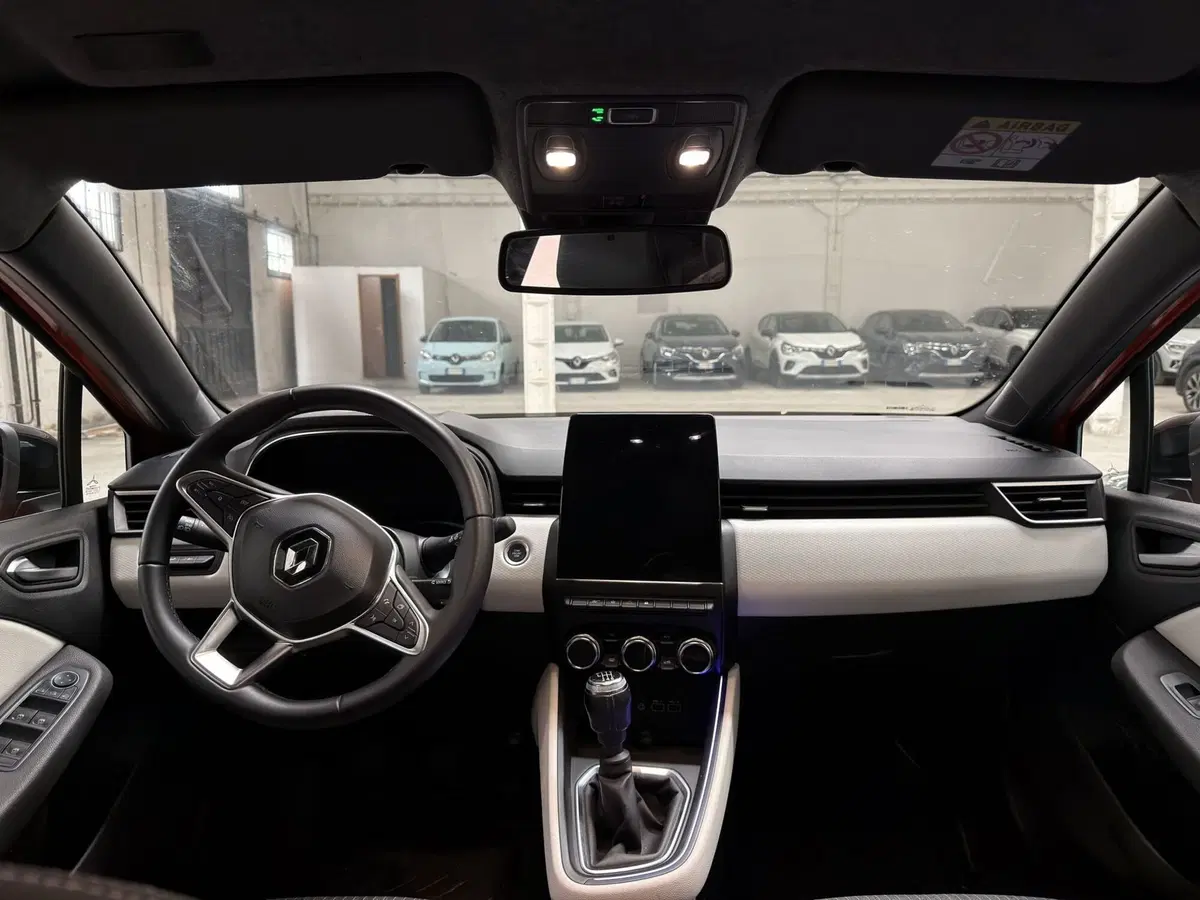 Renault Clio usata a Milano (18)