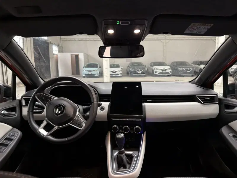 Renault Clio usata a Milano (18)