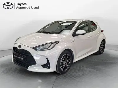 Toyota Yaris 1.5 Hybrid 5 porte Trend del 2023 usata a Curno
