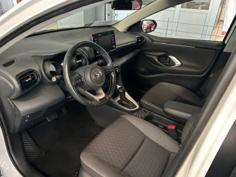 Toyota Yaris usata a Bergamo (7)