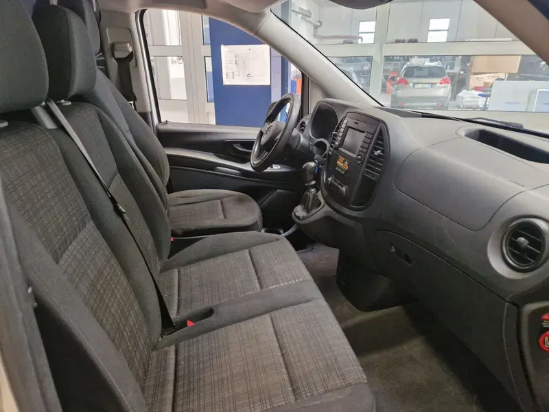 Mercedes-Benz Vito usata a Varese (6)