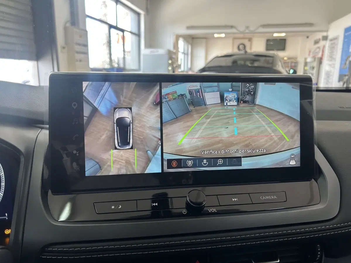 Nissan Qashqai nuova a Bari (18)
