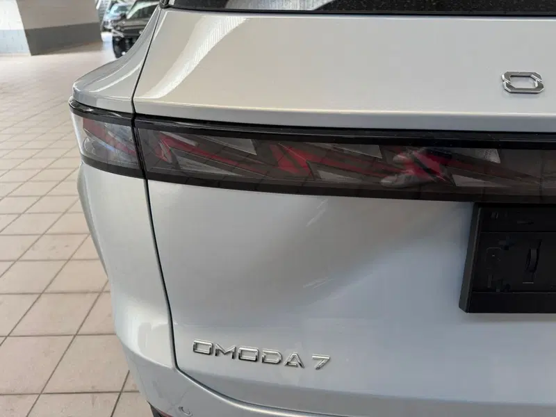 Omoda Omoda 7 SHS-P nuova a Monza e Brianza (11)