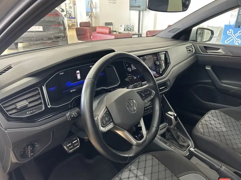 Volkswagen Polo usata a Bari (17)