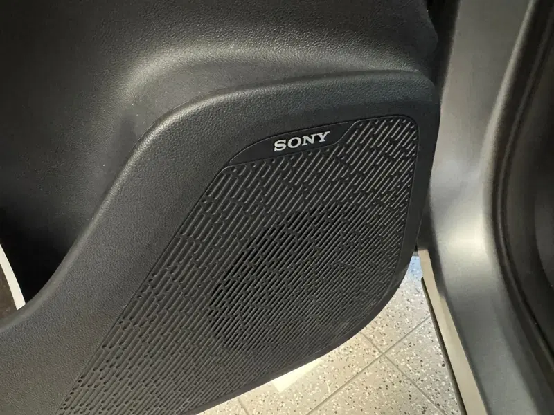 Omoda Omoda 7 SHS-P nuova a Monza e Brianza (13)