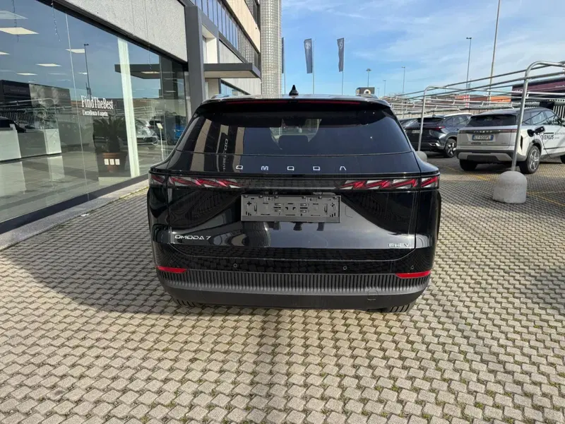 Omoda Omoda 7 SHS-P nuova a Monza e Brianza (4)
