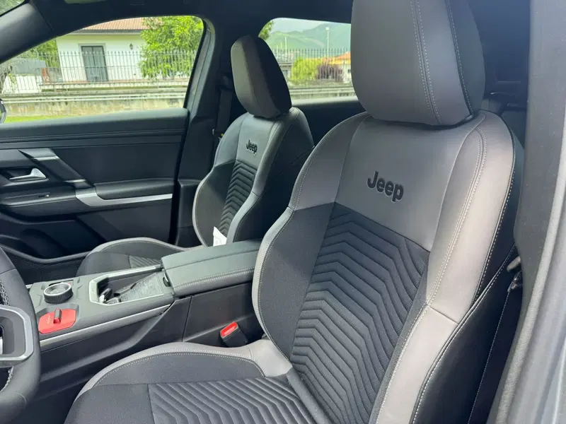 Jeep Compass nuova a Salerno (6)