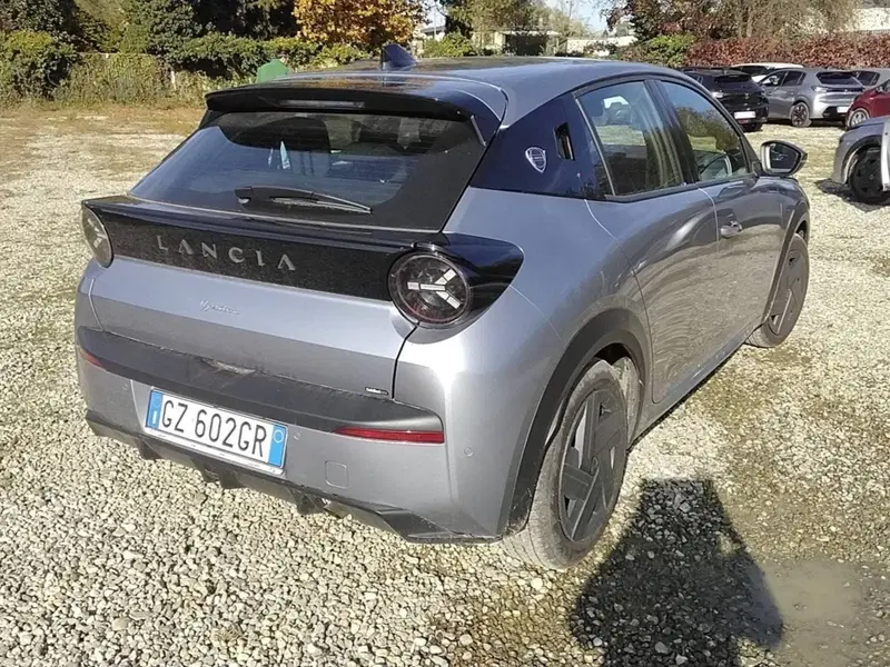 Lancia Ypsilon usata a Salerno (4)