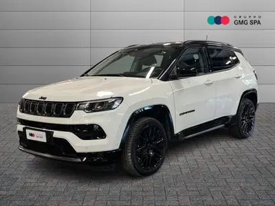 Jeep Compass 1.5 turbo t4 mhev Summit 2wd 130cv dct del 2023 usata a Prato