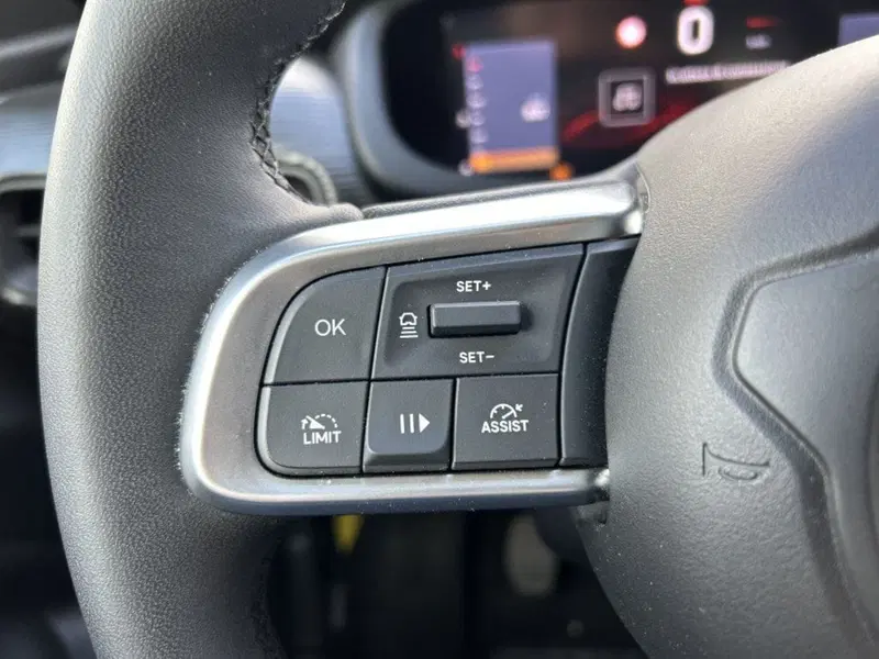 Jeep Avenger usata a Cuneo (19)