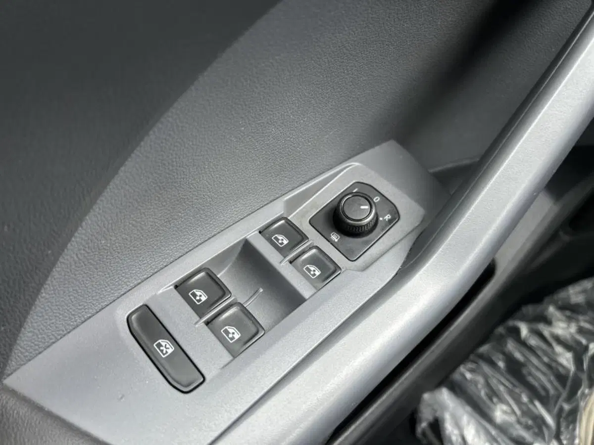 Volkswagen T-Cross usata a Cuneo (18)