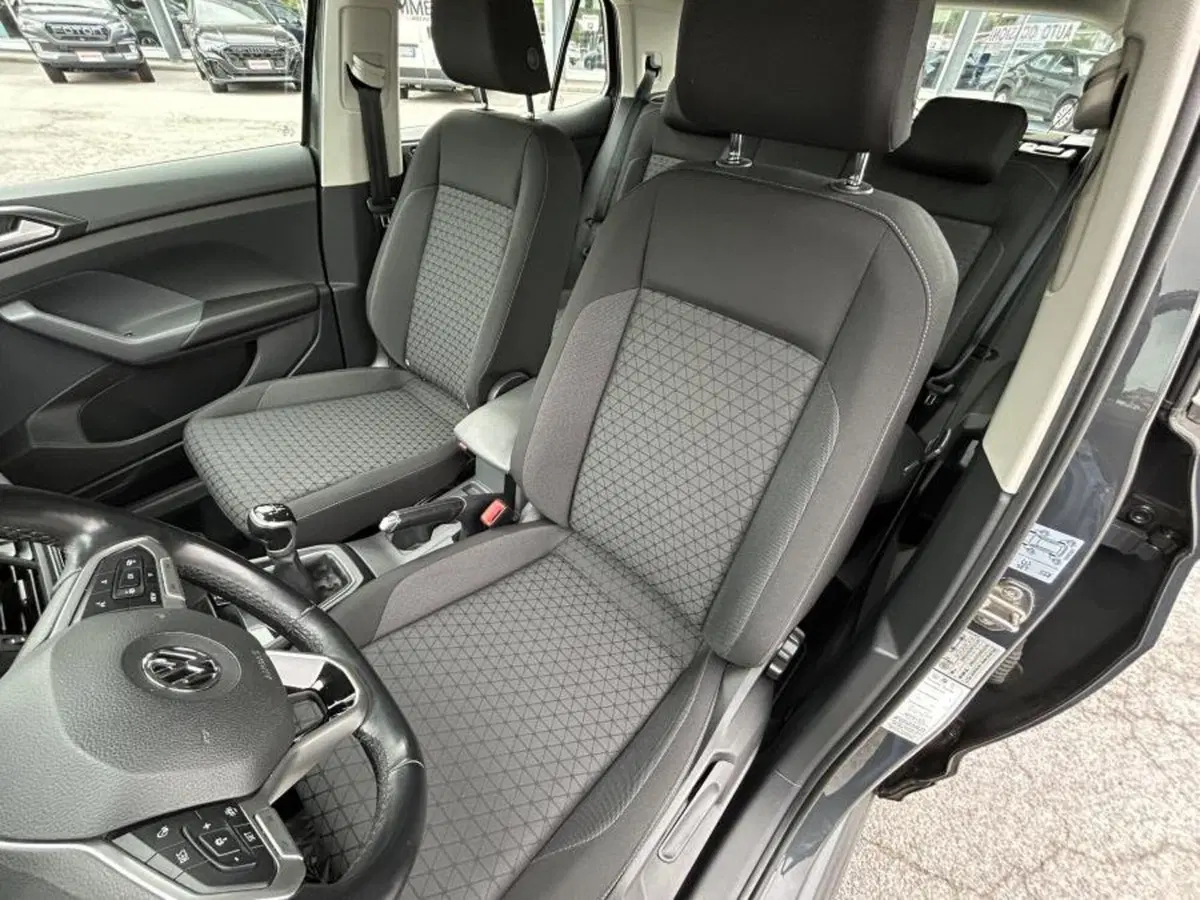 Volkswagen T-Cross usata a Cuneo (7)