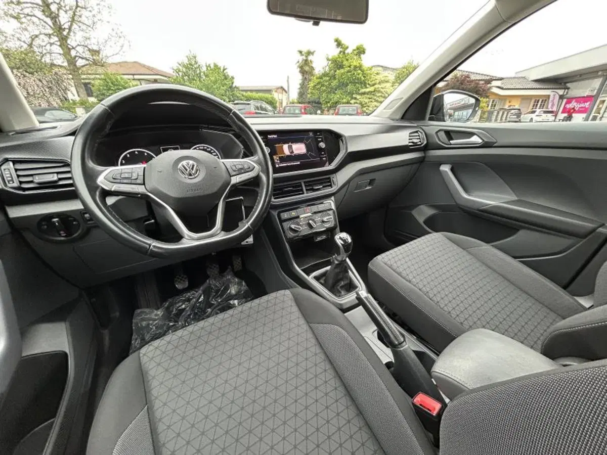Volkswagen T-Cross usata a Cuneo (9)