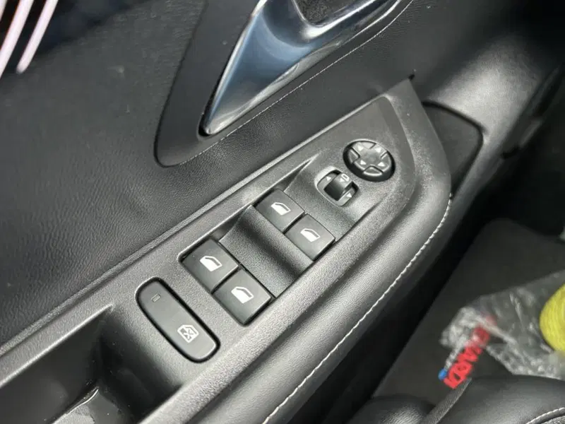 Peugeot 208 usata a Cuneo (16)