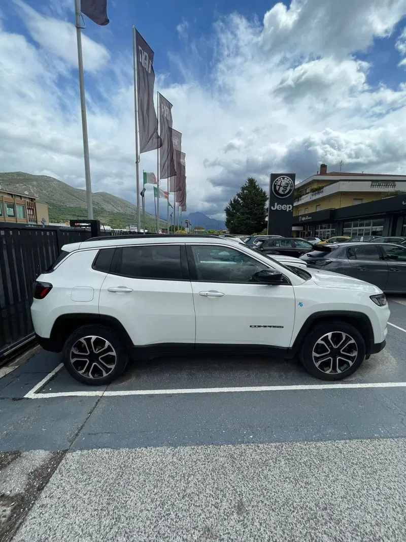 Jeep Compass usata a L'Aquila (18)