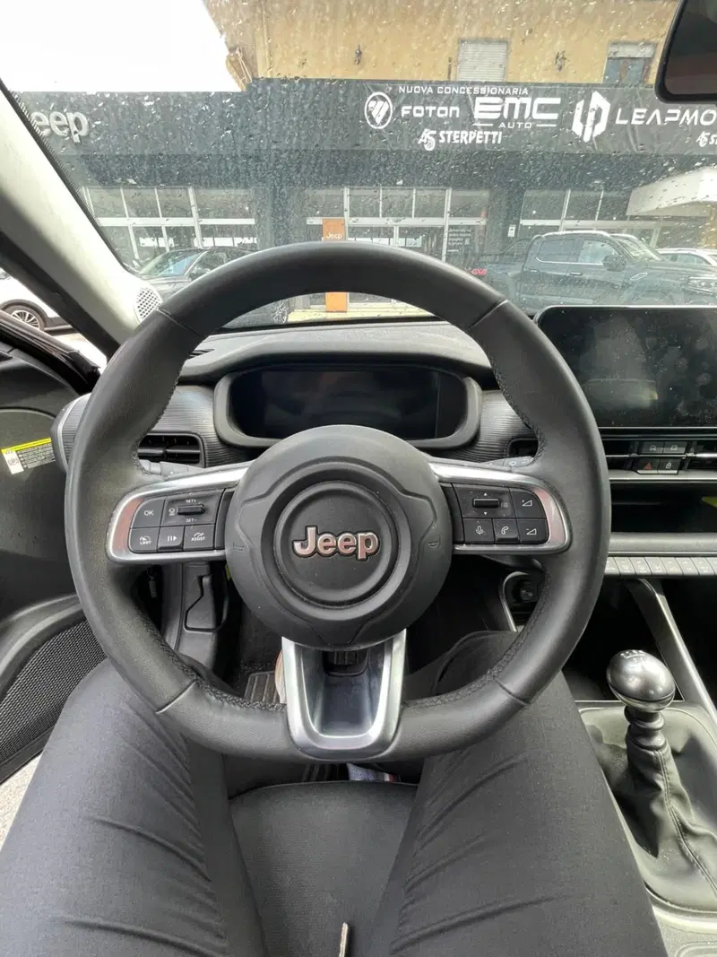 Jeep Avenger usata a L'Aquila (16)